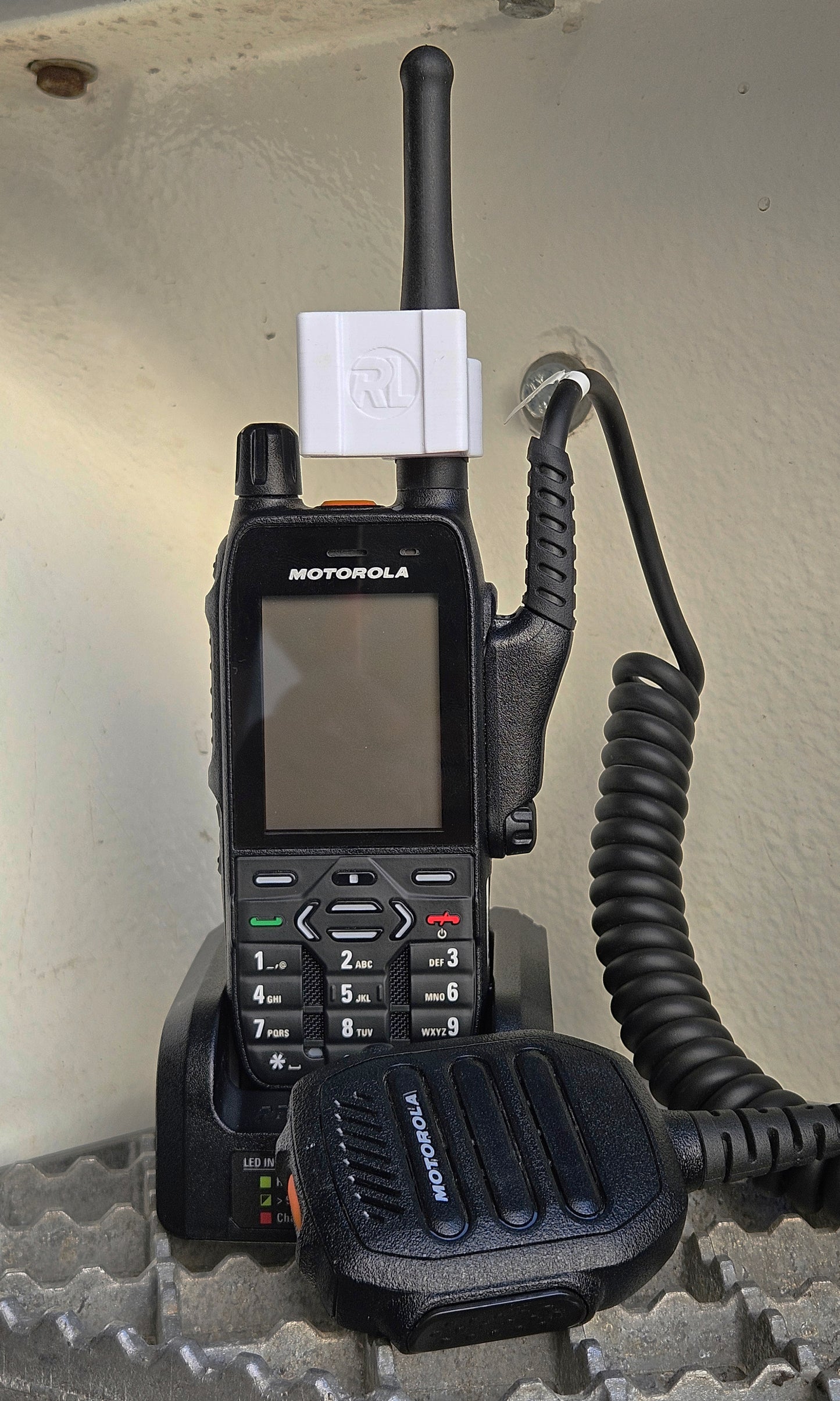 Motorola MXP600 Antennen-Clip – LSM-Halterung für Feuerwehr, Rettungsdienst & THW